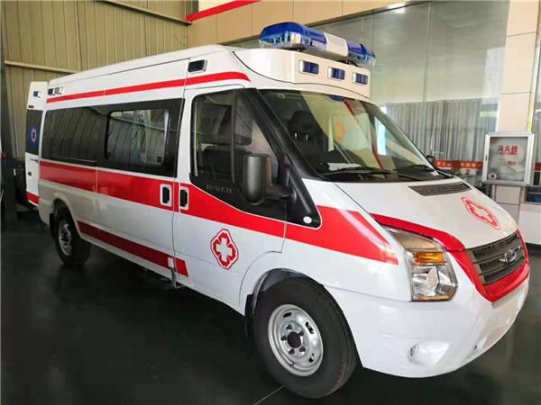 云阳县福特V362救护车